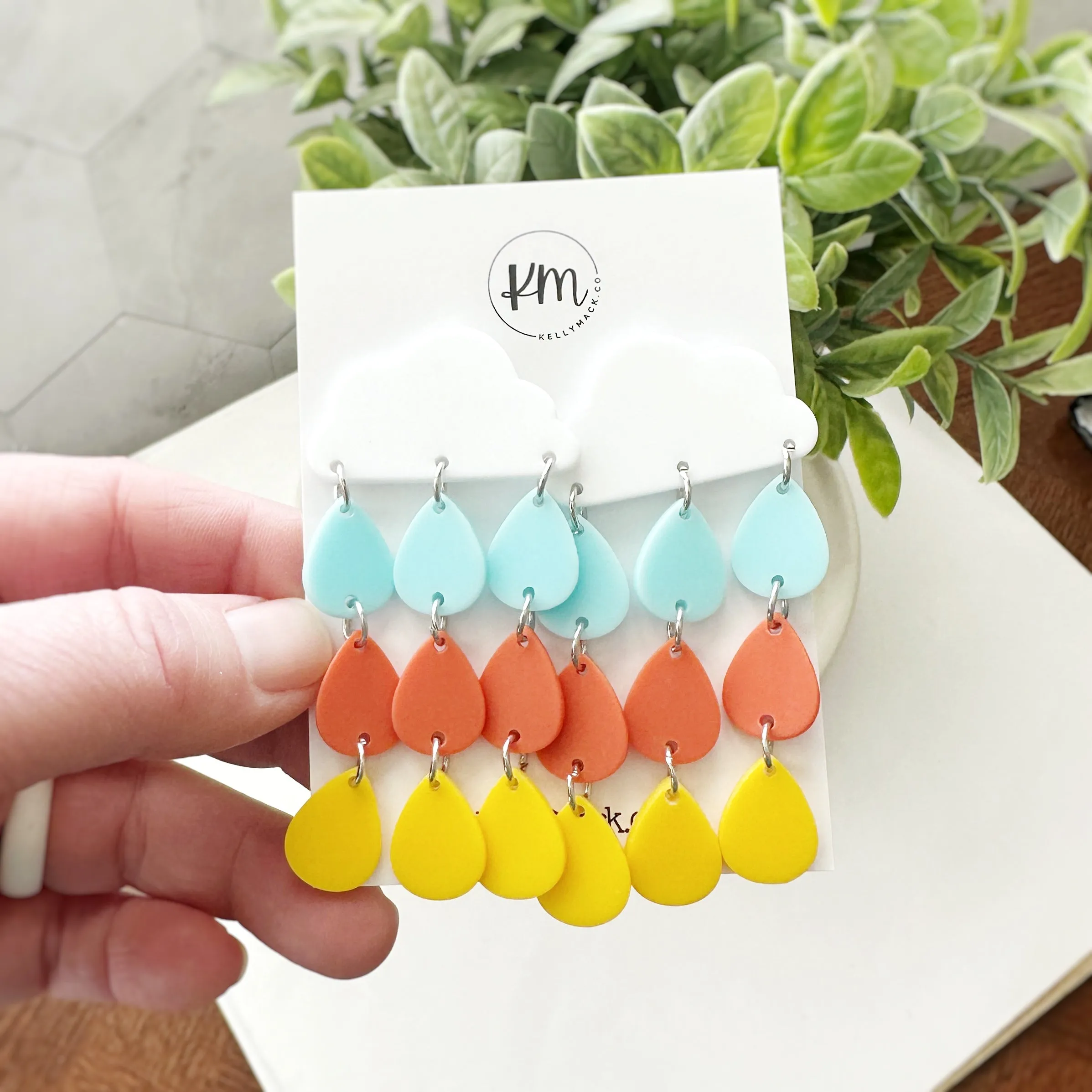 Aria - Acrylic Cloud with Dangle Raindrop Earrings