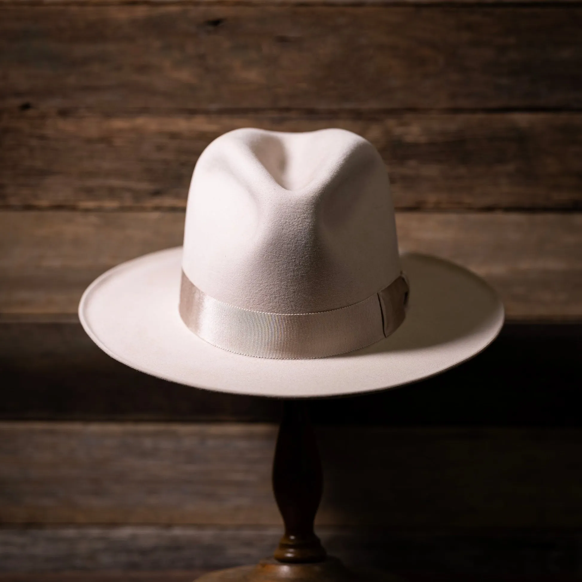 Chic Felt Fedora-Beige