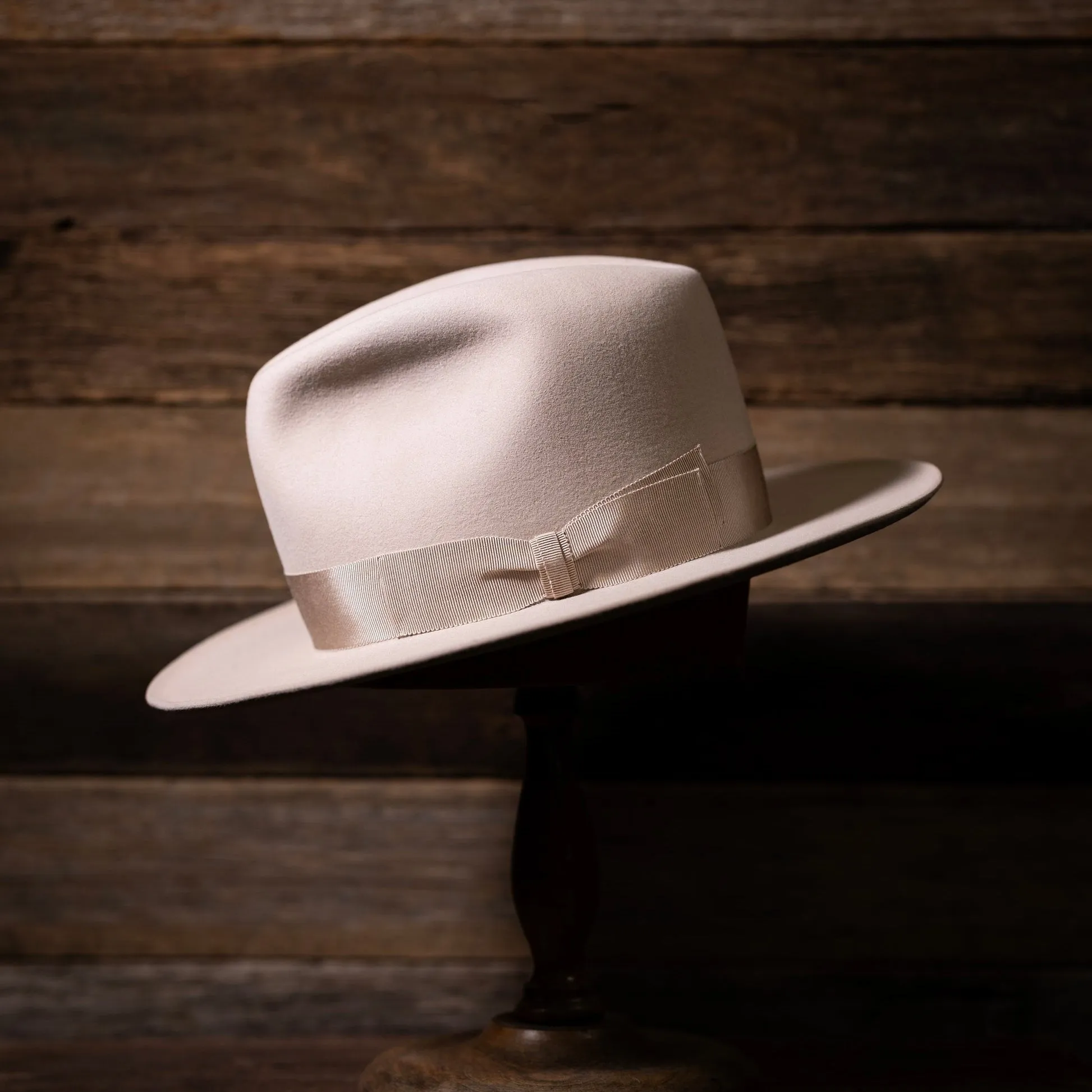 Chic Felt Fedora-Beige