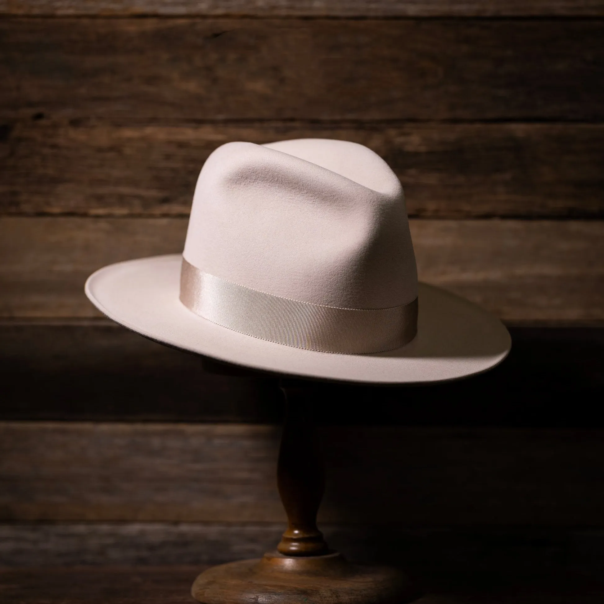 Chic Felt Fedora-Beige