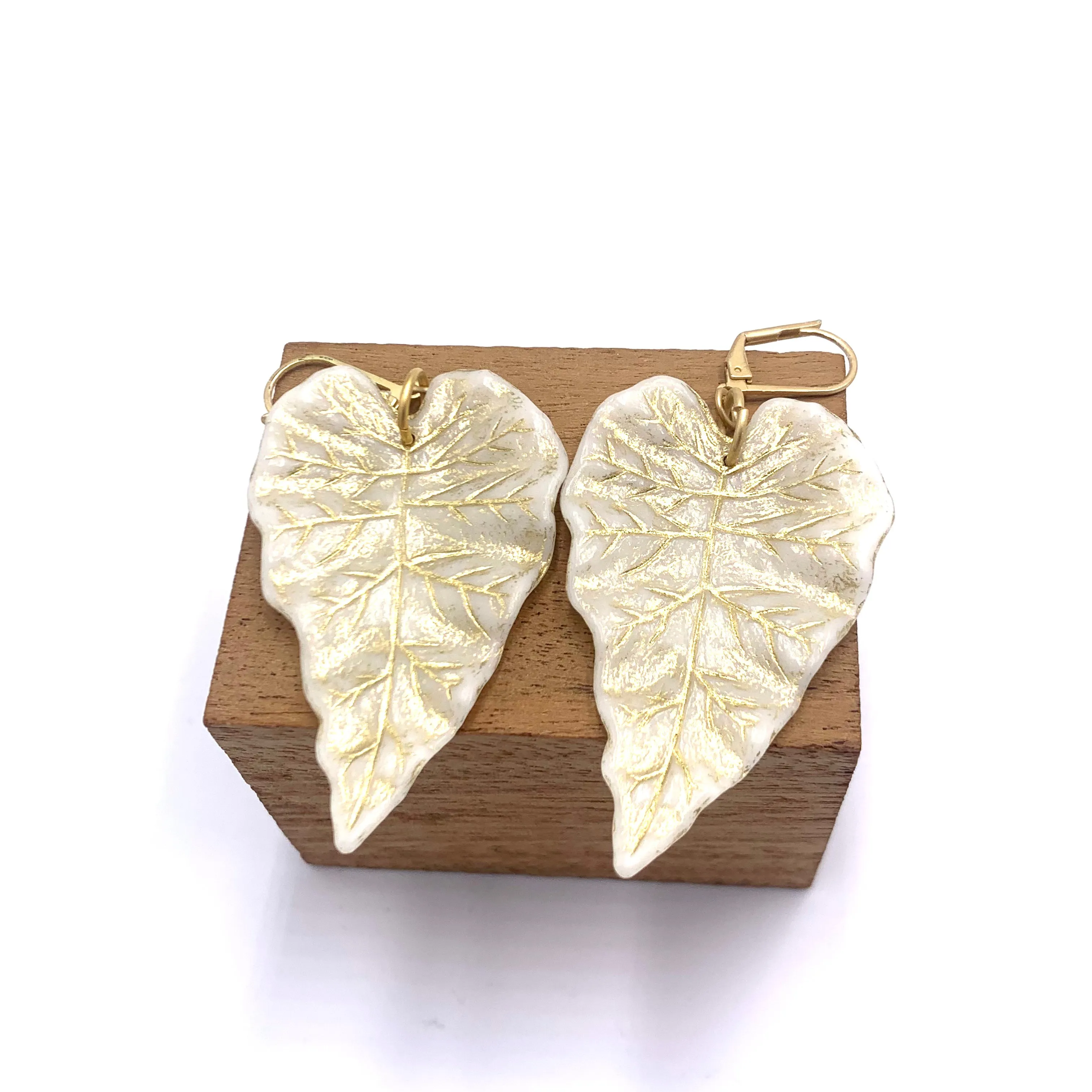 Cream & Gold Ivy Leaf Earrings