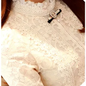 CROCHET LACE BLOUSE