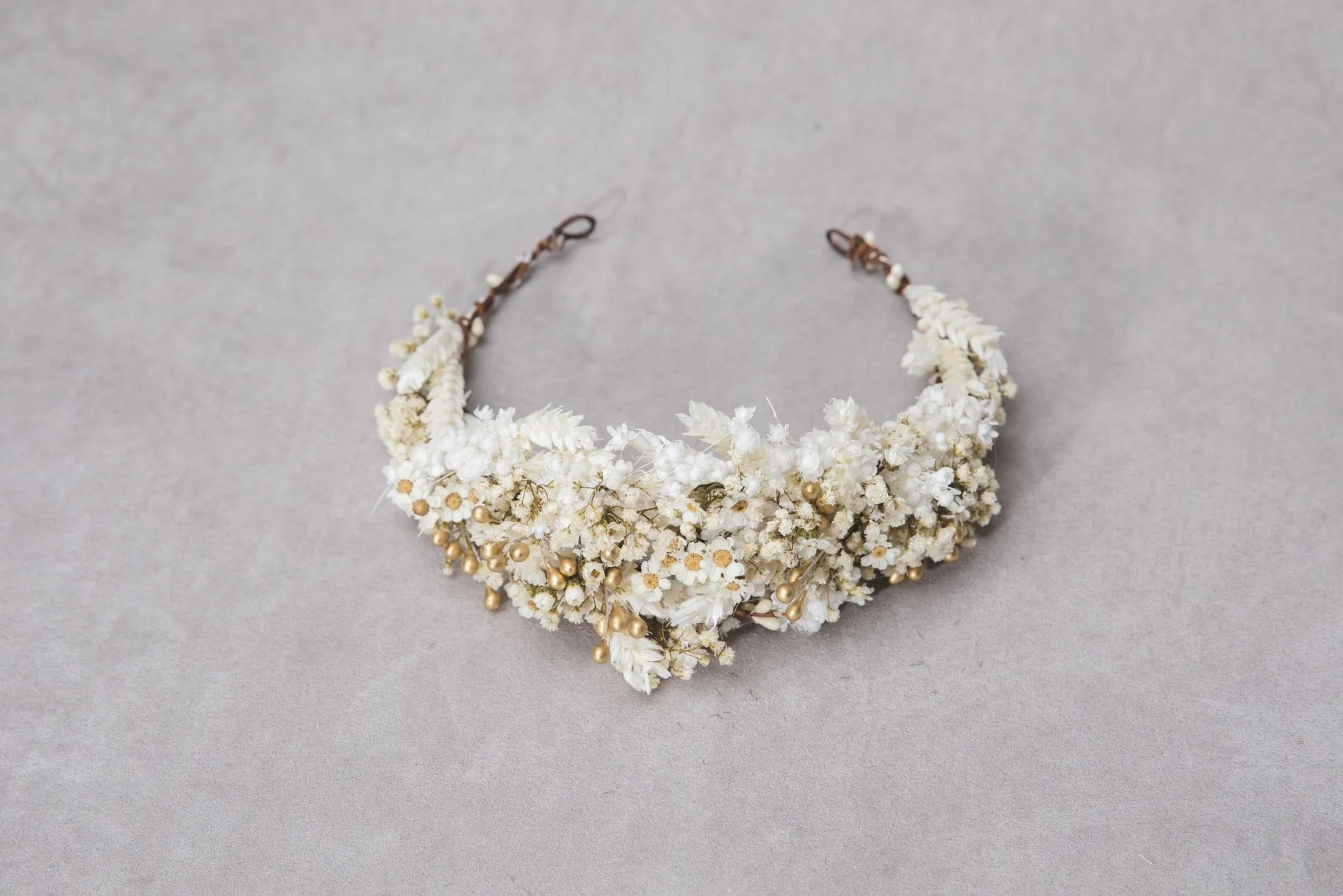 Dried flower hair crown Ivory bridal hair crown Magaela Natural wedding crown Bridal baby's breath crown Magaela Hair flower jewellery