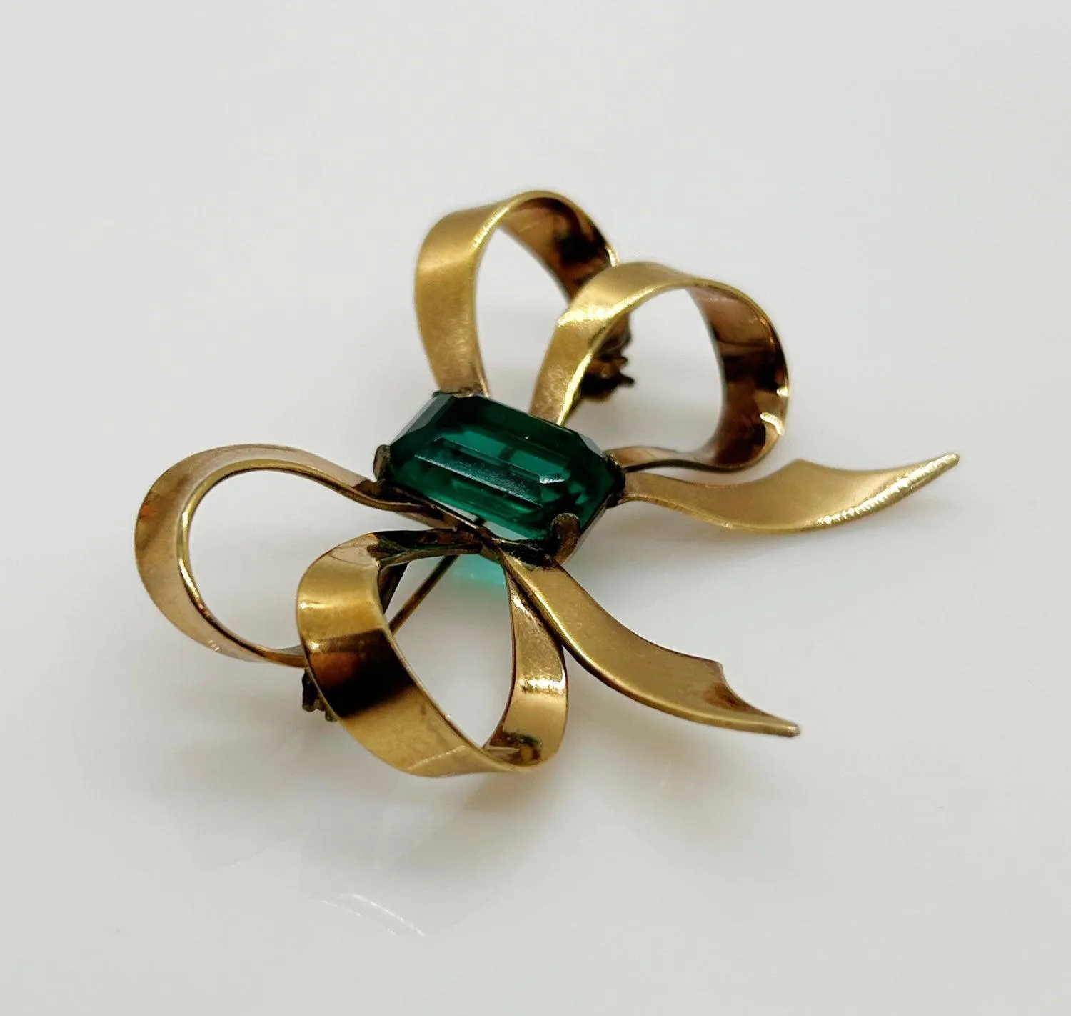 Stunning Vintage Green Bow Brooch