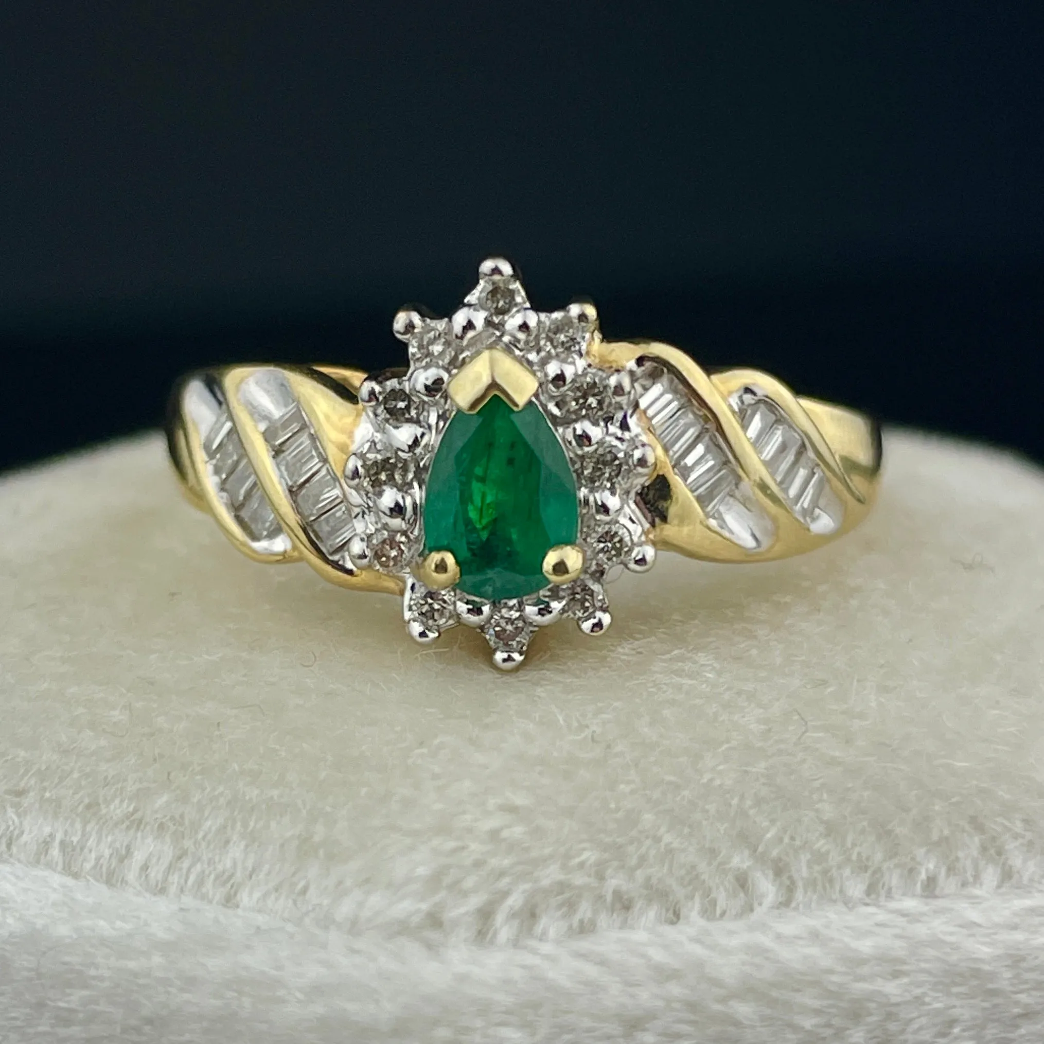 Vintage 10K Gold Pear Cut Emerald Baguette Diamond Halo Ring, Sz 8 1/4