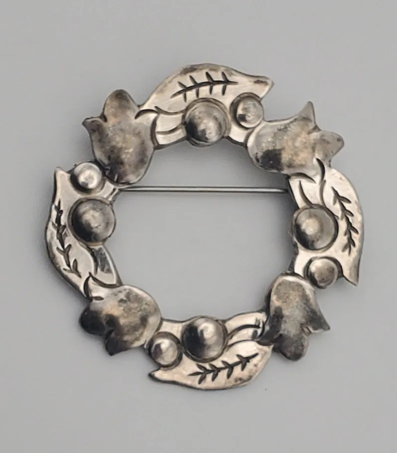 Vintage 800 Silver Handmade Wreath Brooch